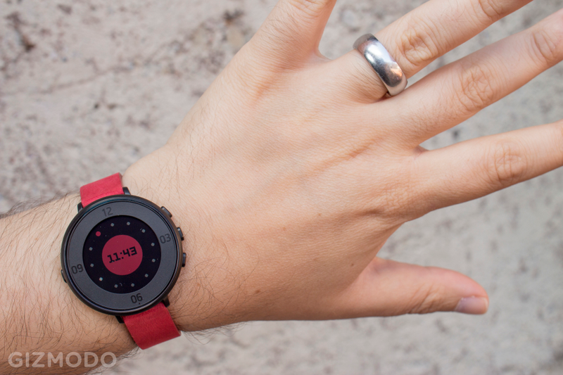 Illustration for article titled Probamos el Pebble Time Round: el smartwatch para los que no quieren un smartwatch